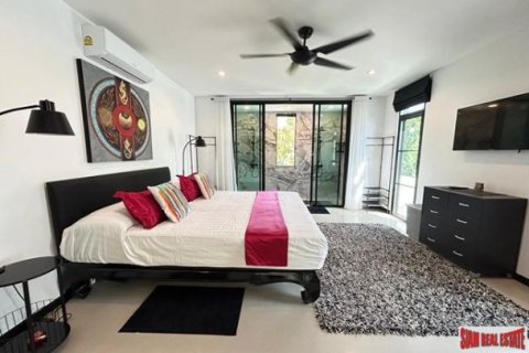 3 bedrooms Villa in Rawai, Thailand No. 98118 12