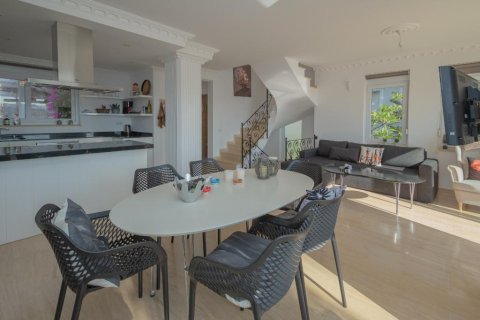 Вилла с 5 комнатами в Nong Ha, Вьетнам №17694 8