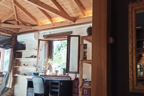 Дом с 3 комнатами в Салоники, Греция №108004 2