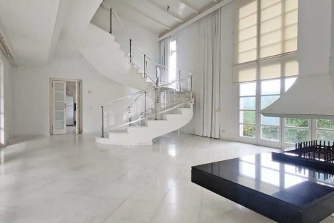 5 bedrooms House in Enkomi, Cyprus No. 65480 3