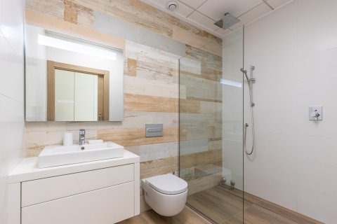 2 dormitorios Penthouse en Tan Binh, Vietnam No. 83756 10