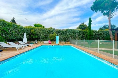 5 dormitorios Villa en Thanh Son, Vietnam No. 26356 1