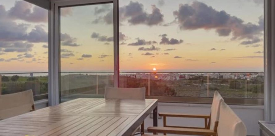 3 bedrooms Villa in Konia, Cyprus No. 39116