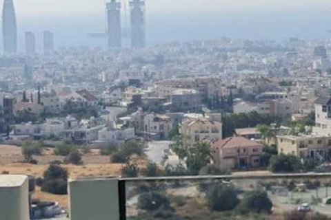 5 chambres House à Agios Athanasios, Cyprus No. 66125 3