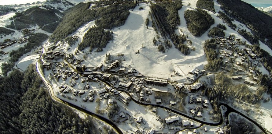 3 bedrooms Apartment in Savoie, France No. 100000