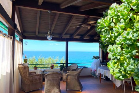 2 dormitorios Apartment en Corfu, Greece No. 107708