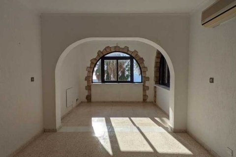 3 bedrooms Villa in Tala, Cyprus No. 84059 16