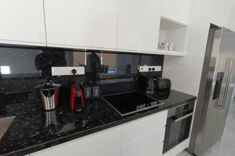 4 chambres Appartement à Paphos, Cyprus No. 33278 9