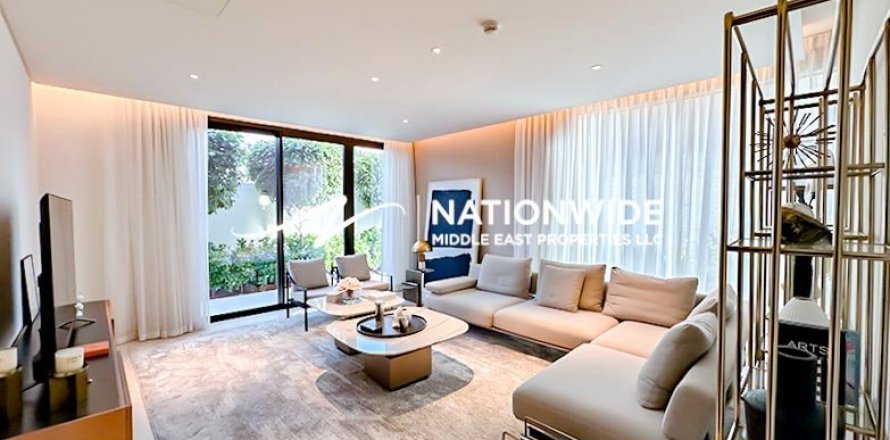 5 bedrooms Villa in Binh Duong, Vietnam No. 118079