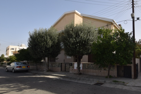 5 bedrooms House in Strovolos, Cyprus No. 29554 1