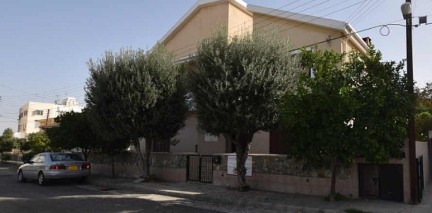 5 bedrooms House in Strovolos, Cyprus No. 29554