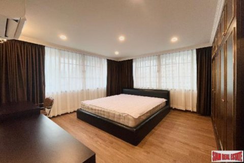 3 bedrooms Apartment in Bangkok, Thailand No. 98116 18