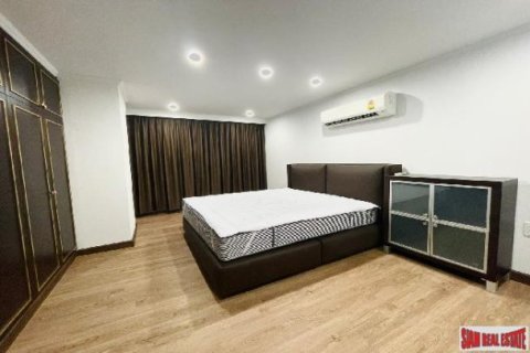 3 bedrooms Apartment in Bangkok, Thailand No. 98116 5