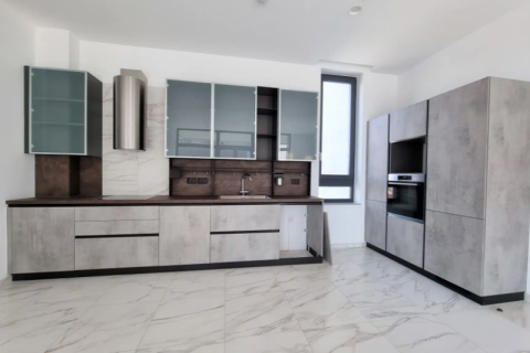 3 bedrooms Apartment in Limassol, Cyprus No. 34859 6