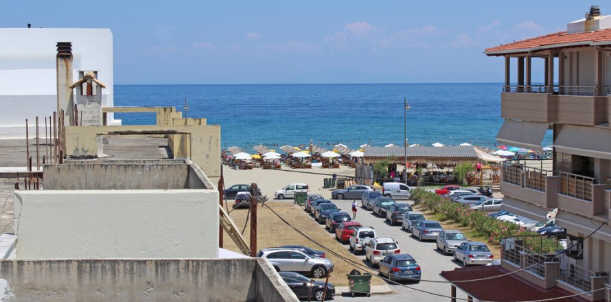 411m² Building in Pieria, Greece No. 107415