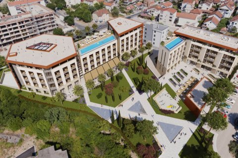 3 bedrooms Apartment in Tivat, Montenegro No. 81944 1