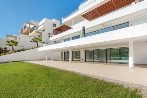 3 dormitorios Apartment en Estepona, Spain No. 27419