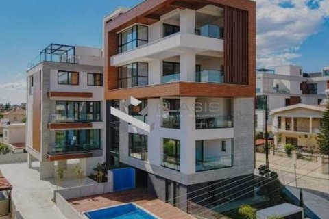 2 bedrooms Apartment in Germasogeia, Cyprus No. 104118 4