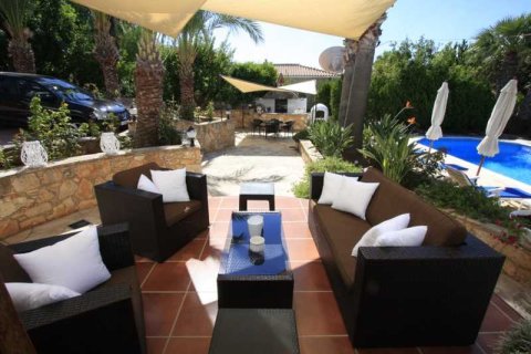 4 bedrooms Villa in Tala, Cyprus No. 84388 5