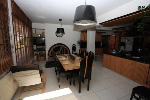4 bedrooms Villa in Tala, Cyprus No. 84388 6
