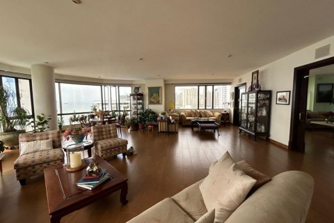 4 bedrooms Apartment in Panama City, Panama No. 74556 17