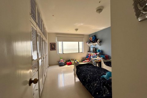4 bedrooms Apartment in Panama City, Panama No. 74556 8