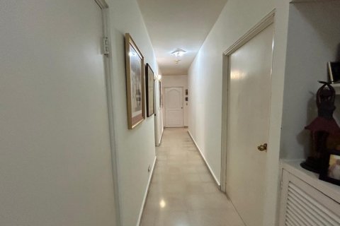 4 bedrooms Apartment in Panama City, Panama No. 74556 14