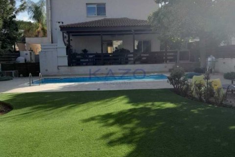 5 bedrooms Villa in Agios Tychonas, Cyprus No. 81702 2