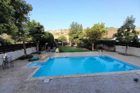 5 bedrooms Villa in Agios Tychonas, Cyprus No. 81702 15