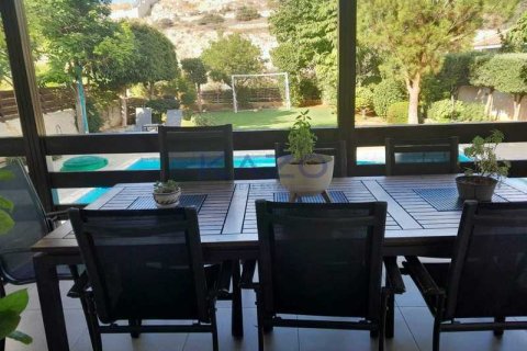 5 bedrooms Villa in Agios Tychonas, Cyprus No. 81702 6