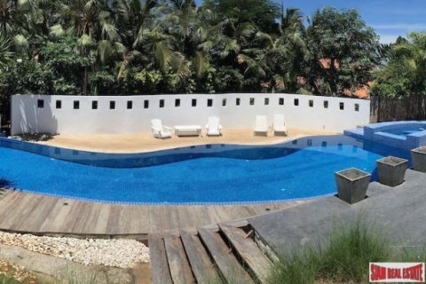 4 bedrooms Villa in Hua Hin, Thailand No. 96143 4