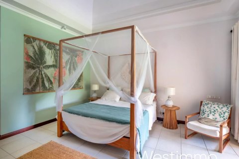 4 bedrooms Villa in Tamarin, Mauritius No. 110425 11