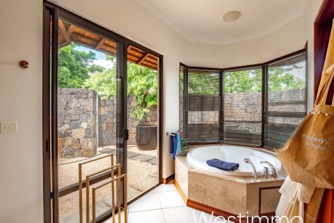 4 bedrooms Villa in Tamarin, Mauritius No. 110425 14