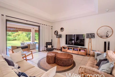 4 bedrooms Villa in Tamarin, Mauritius No. 110425 20