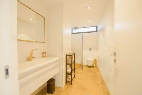 Вилла с 4 спальнями в Месоги, Кипр №76257 8