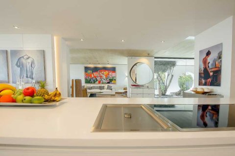 Вилла с 4 спальнями в Месоги, Кипр №76257 13