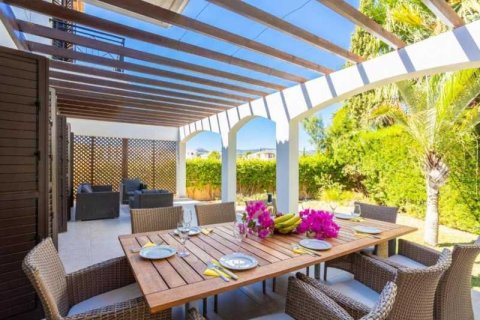 4 bedrooms Villa in Polis, Cyprus No. 84351 16