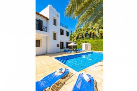 4 bedrooms Villa in Polis, Cyprus No. 84351 9