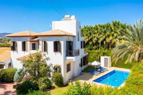 4 bedrooms Villa in Polis, Cyprus No. 84351 2