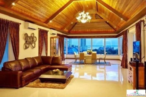 6 bedrooms Villa in Pattaya, Thailand No. 96603 8