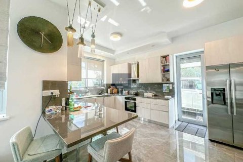 Вилла с 5 спальнями в Гермасойя, Кипр №84104 11