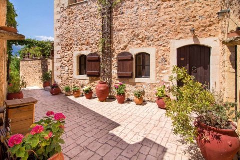 5 bedrooms Commercial property in Chania, Greece No. 104434 18