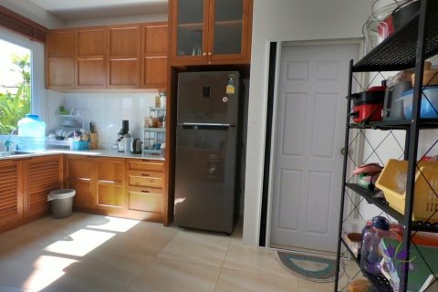 4 bedrooms House in Chiang Mai, Thailand No. 97711 2