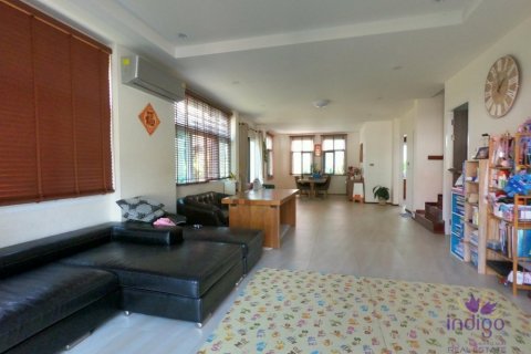 4 bedrooms House in Chiang Mai, Thailand No. 97711 8