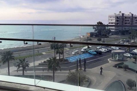 2 dormitorios Apartment en Limassol, Cyprus No. 41272 2