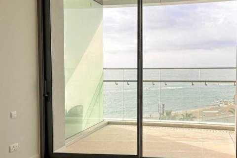 2 dormitorios Apartment en Limassol, Cyprus No. 41272 3