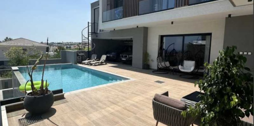 5 chambres Villa à Germasogeia, Cyprus No. 82041