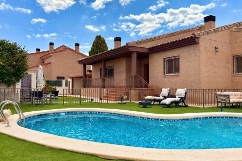 6 dormitorios Villa en Tan Thanh, Vietnam No. 85160 1