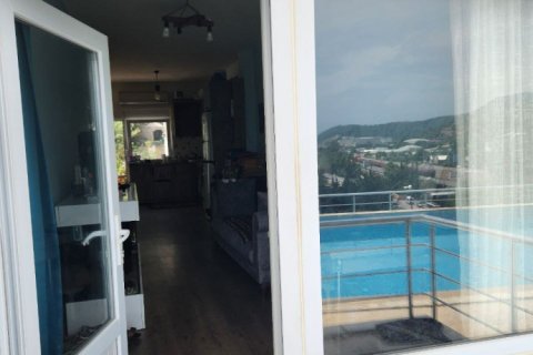 3 bedrooms Penthouse in Nong Ha, Vietnam No. 15195 3