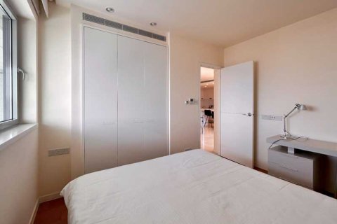 2 bedrooms Apartment in Limassol, Cyprus No. 35039 16